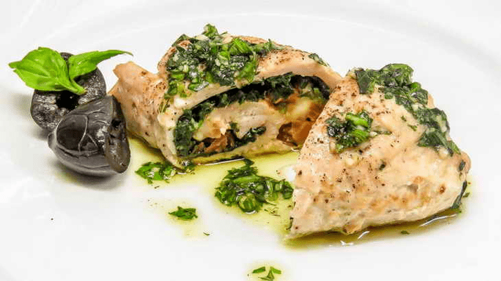 Turkey rolls with spinach on protein diet