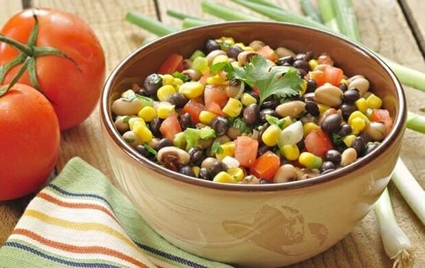 Diet vegetable salad can be included in the menu if you lose weight with proper nutrition
