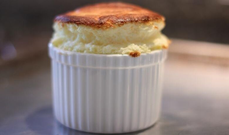 Cottage cheese and apple soufflé - a dessert in the diet for pancreatitis