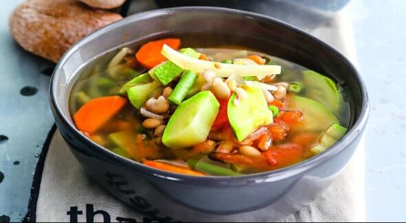 Vegetable soup - a simple first course on the Maggi diet menu