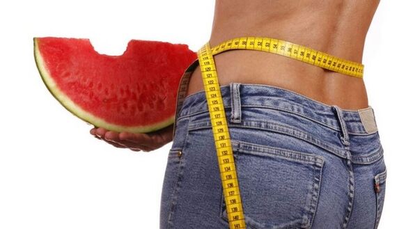 Eating watermelon will help you quickly lose 5 kg in a week. 